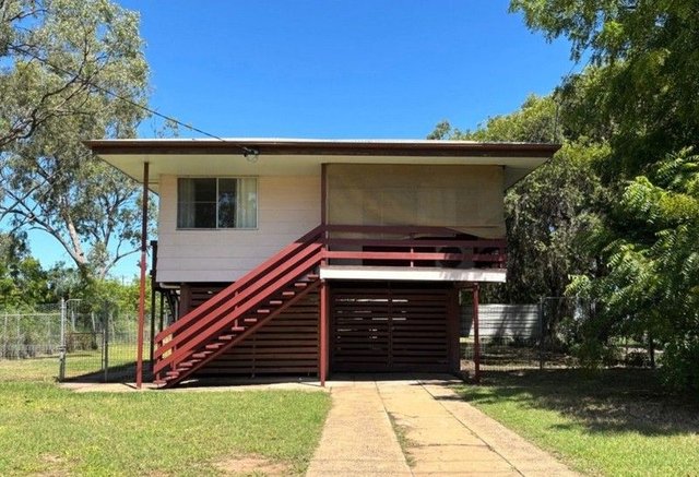 13 Hughes Street, QLD 4745