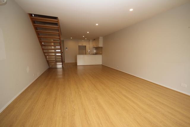 10/82 John Gorton Drive, ACT 2611