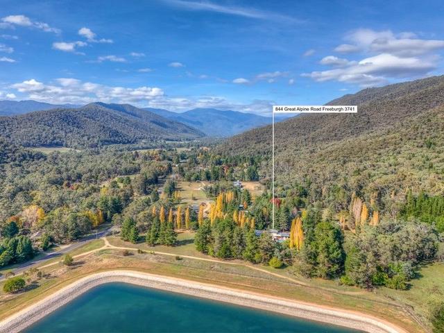844 Great Alpine Road, VIC 3741