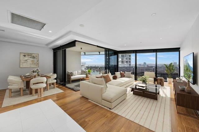 1096/9 Ferny Avenue, QLD 4217