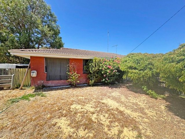 12 Young Place, WA 6450