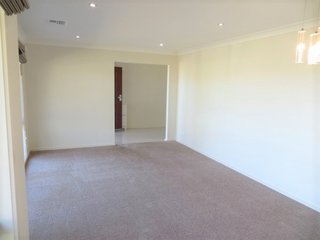 Lounge to entry