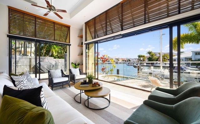 9 Queen Guineveres Place, QLD 4216