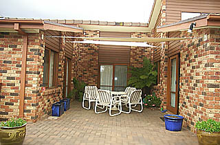 Entertaining area (2003-05-21)