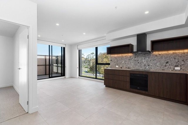 102/2 Foote Street, VIC 3107