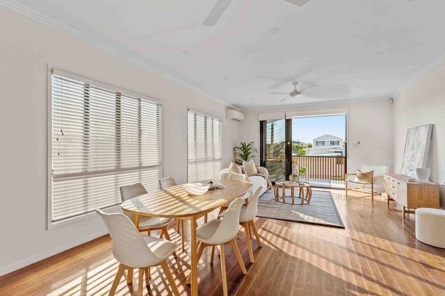 2/46 Second Avenue, QLD 4221