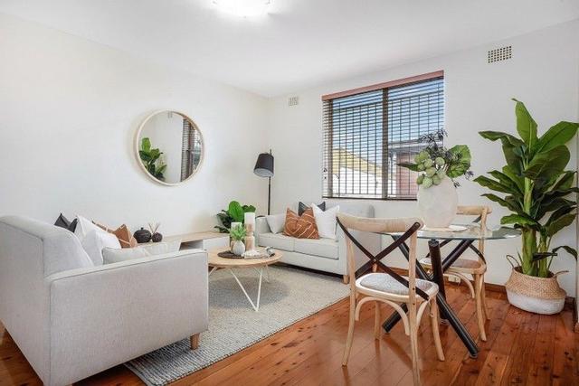 2/2 Silver Street, NSW 2044