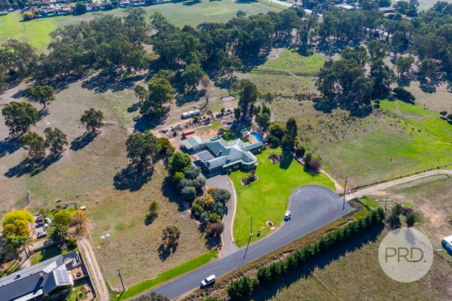 9 Redwood Road, NSW 2650