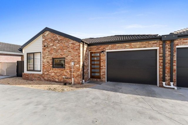 2/32 Bennett Street, VIC 3825