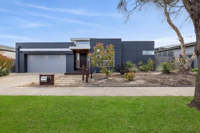 16 Ballyliffen Crescent, VIC 3228