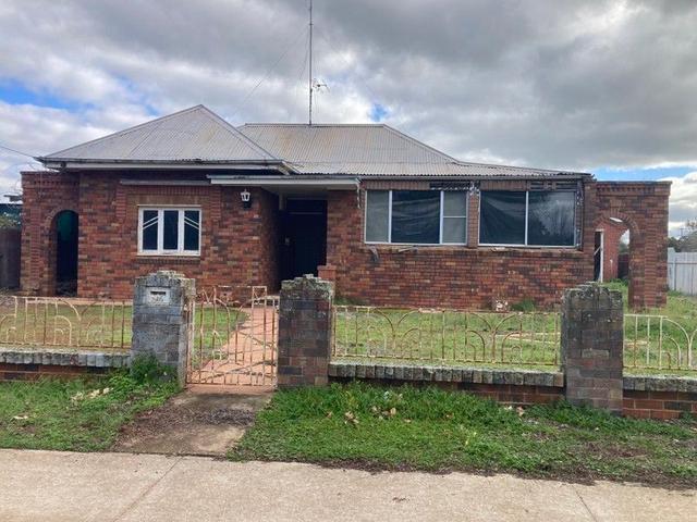 38 Coolamon Street, NSW 2665