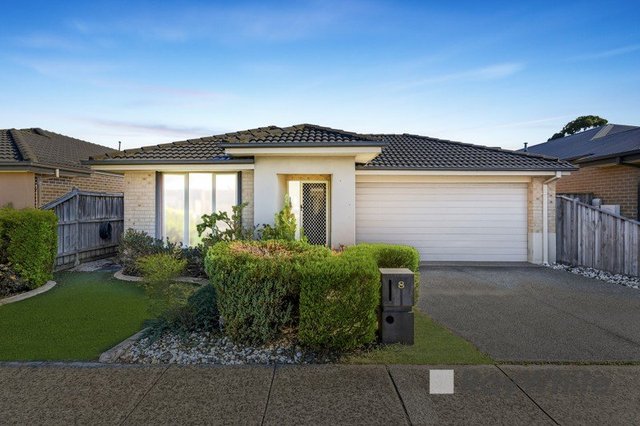 8 Blackledge Drive, VIC 3977