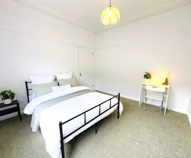 90 Clarence St, NSW 2160