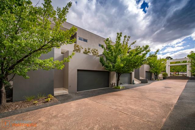 8/5 Kintore Crescent, ACT 2600