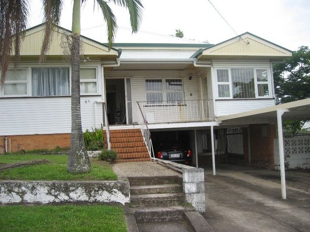 2/85 Stoneleigh Street, QLD 4030