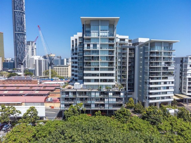 3070/3 Parkland Boulevard, QLD 4000