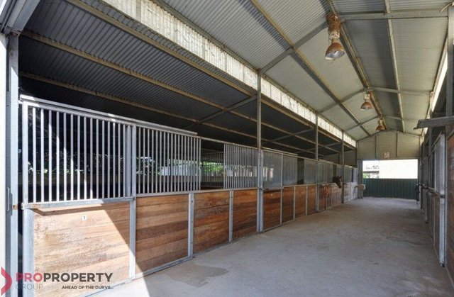 8 Leake Street, WA 6104