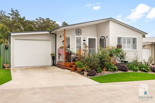 1/15 Golfcourse Way, NSW 2540