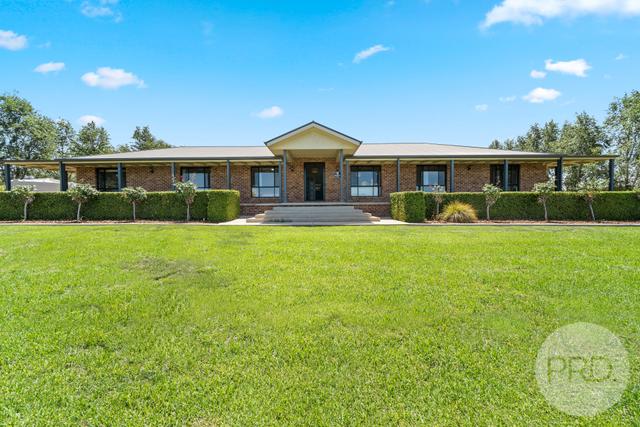 16 Peppermint Drive, NSW 2650