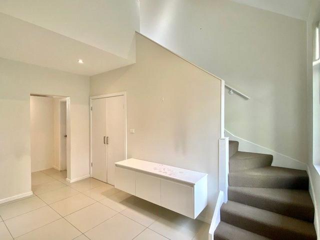 4/256 Wilson Street, NSW 2008