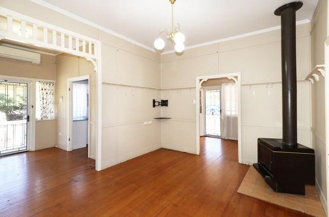 4 Austen Street, QLD 4716