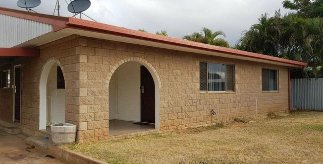 11 Chimbu Street, QLD 4825