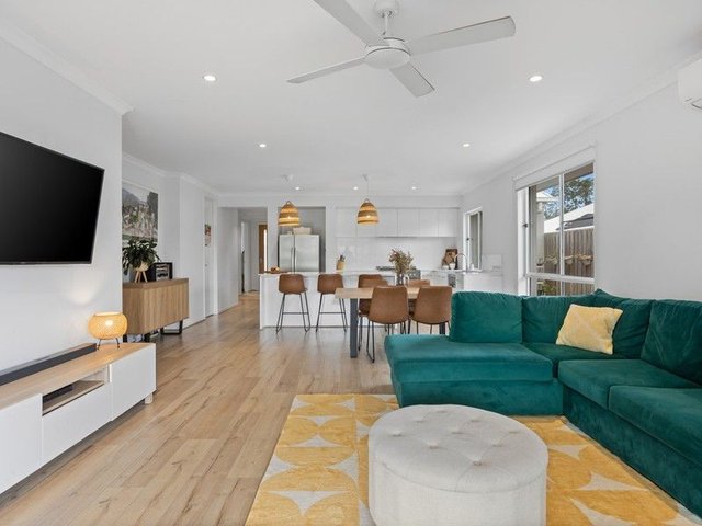 6 Challenger Way, QLD 4209