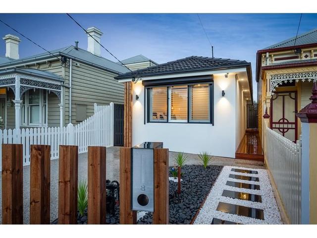 8 Dover Road, VIC 3016