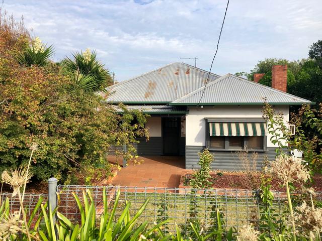 603 Schubach Street, NSW 2640