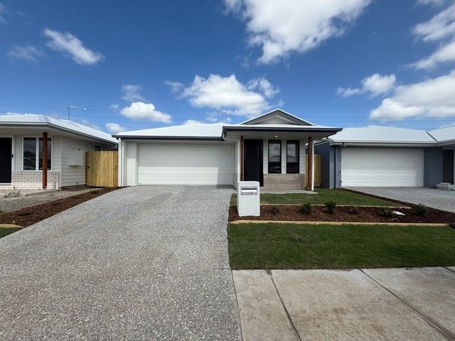 16 Howe Circuit, QLD 4133