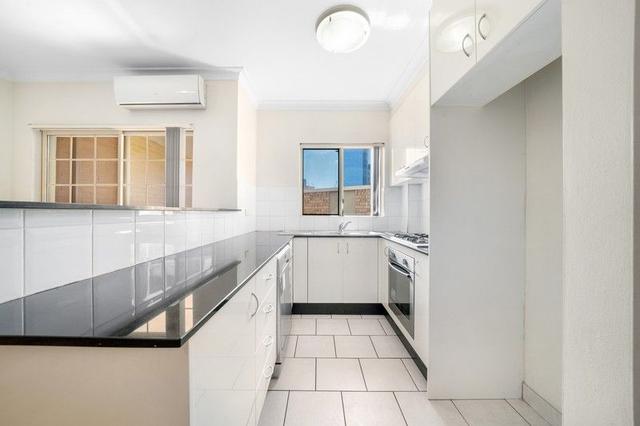 15/1 Macquarie  Street, NSW 2150