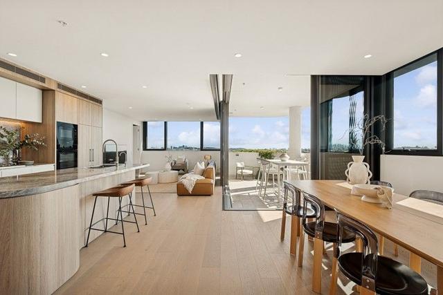 802/73 Northcote Street, QLD 4169