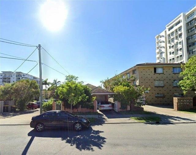62 Carl Street, QLD 4102