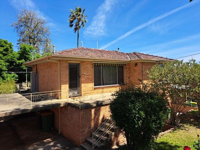 319 Chambers Avenue, NSW 2640