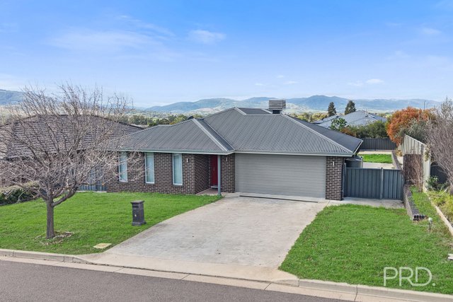 30 Falcon Drive, NSW 2340