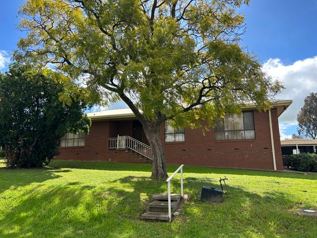 33-35 Wardle Street, NSW 2663