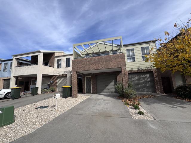 35 Whitmore Crescent, ACT 2602
