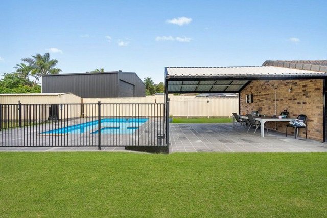 93 Universal Street, QLD 4210