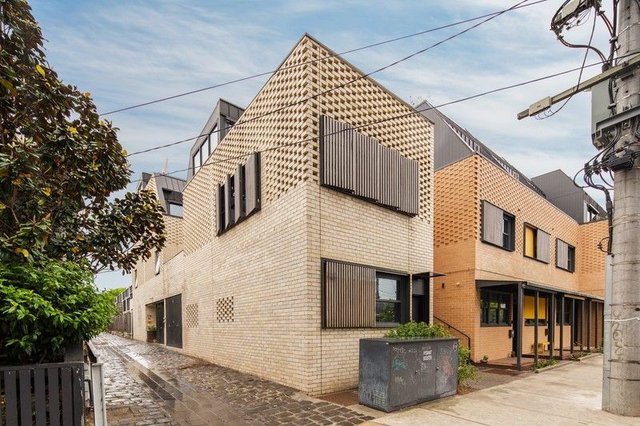 10/8 Barry Street, VIC 3056