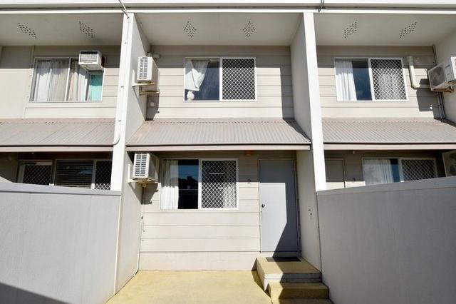2/15 Glenlyon Street, QLD 4680