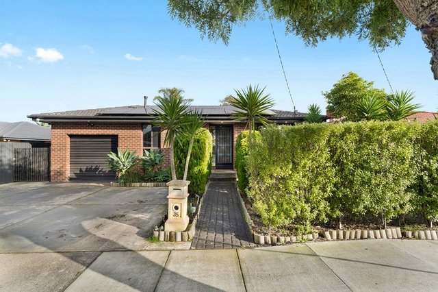 35 Stornoway Drive, VIC 3911