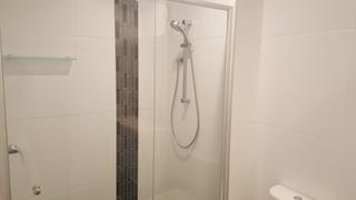 Bathroom (2018-03-15)