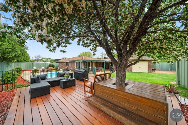 8 Muirhead Place, ACT 2904