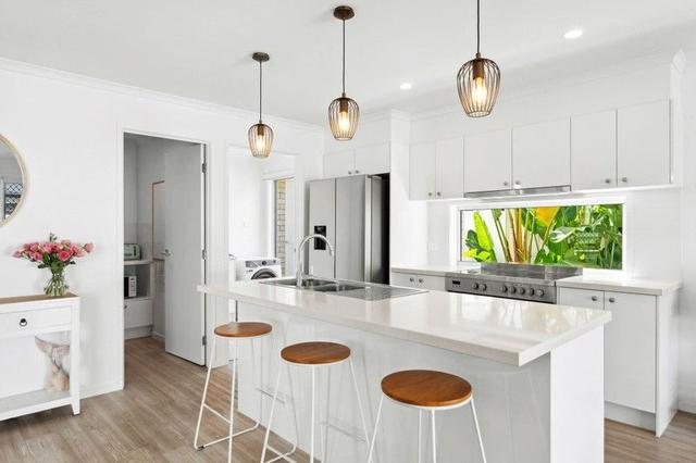 84 Flintwood Crescent, QLD 4553