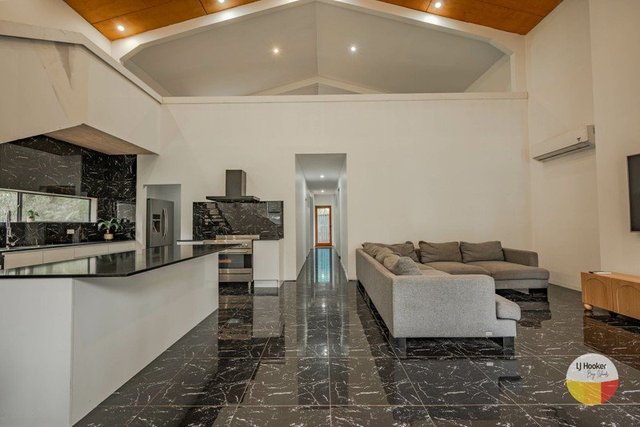 5 Capewell Court, QLD 4184
