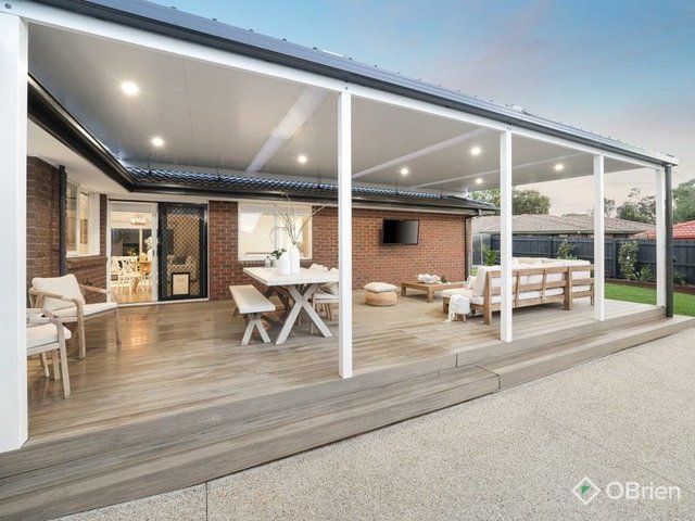 8 Maplewood Court, VIC 3201