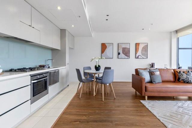 802/55 Queens Road, VIC 3000