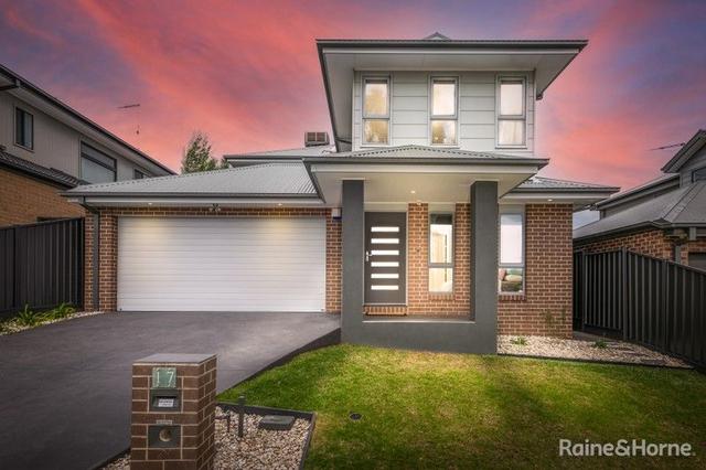 17 Outlook Way, VIC 3429