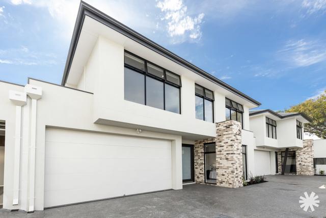2/208 Riseley Street, WA 6154