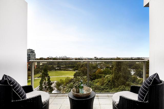 805/2 Brodie Spark Drive, NSW 2205